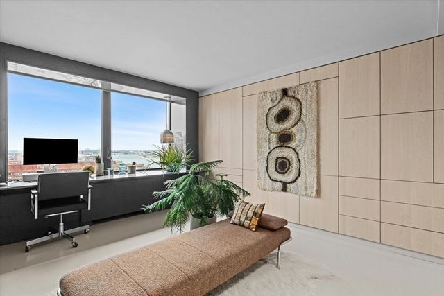 65 East India Row 16B, Boston, MA 02110