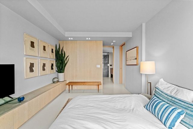 65 East India Row 16B, Boston, MA 02110