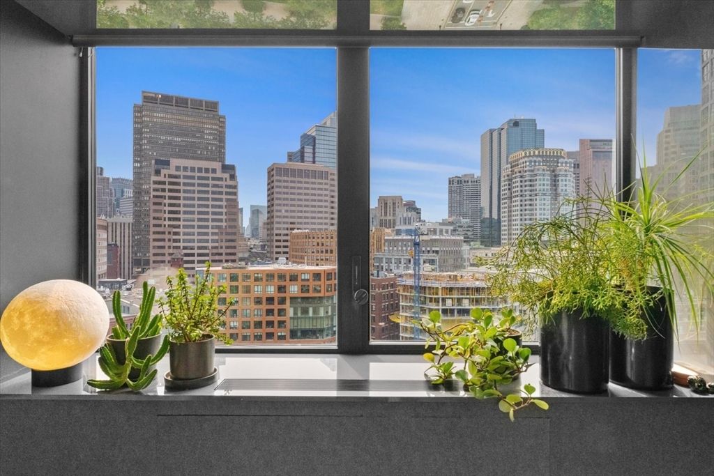 65 East India Row 16B, Boston, MA 02110