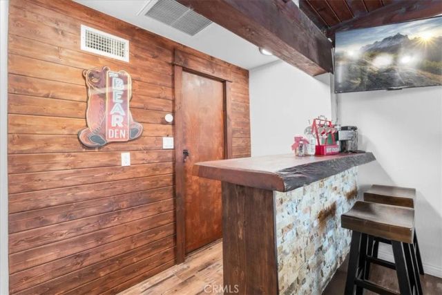 5243 Desert View, Wrightwood, CA 92397