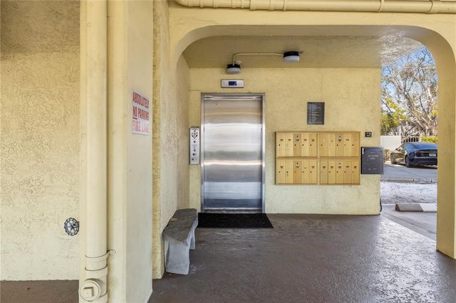 1750 HARBOR PLACE S 202, South Pasadena, FL 33707