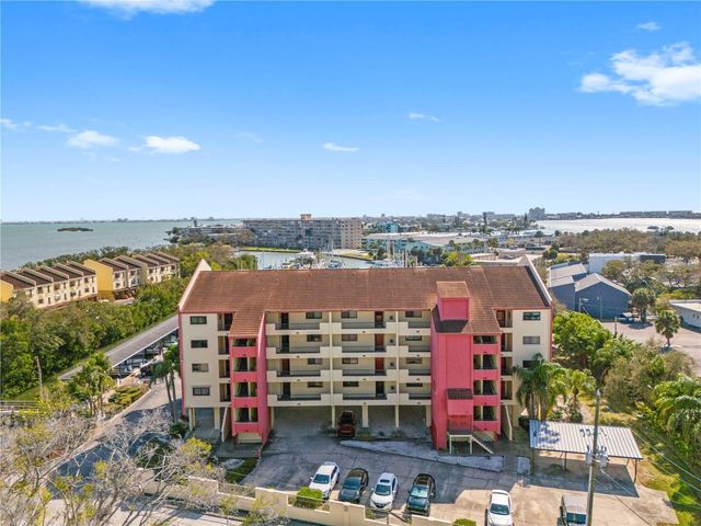 1750 HARBOR PLACE S 202, South Pasadena, FL 33707