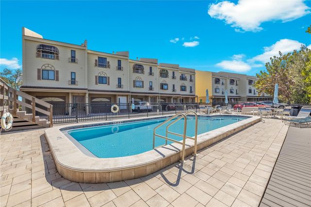 1750 HARBOR PLACE S 202, South Pasadena, FL 33707