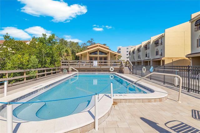 1750 HARBOR PLACE S 202, South Pasadena, FL 33707