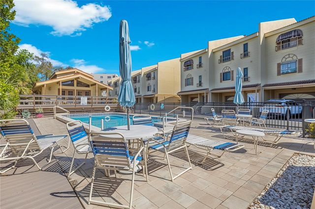 1750 HARBOR PLACE S 202, South Pasadena, FL 33707