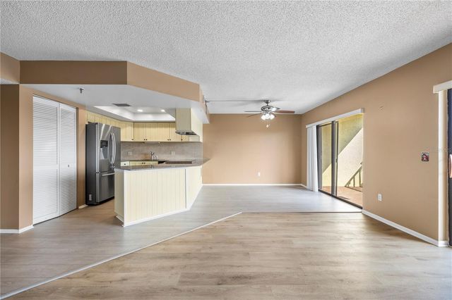 1750 HARBOR PLACE S 202, South Pasadena, FL 33707