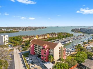 1750 HARBOR PLACE S 202, South Pasadena, FL 33707