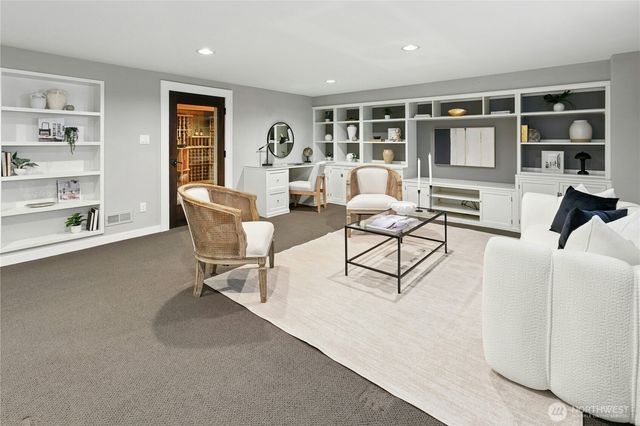 110 Smith Street, Seattle, WA 98109