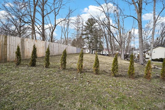 6582 Wizard Of Oz Way, Paint Twp, OH 45133