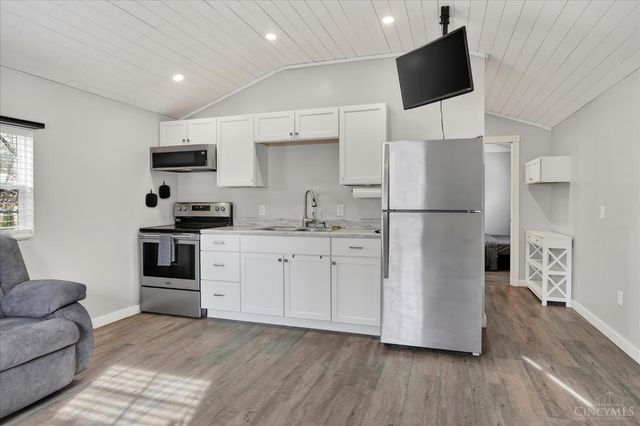 6582 Wizard Of Oz Way, Paint Twp, OH 45133