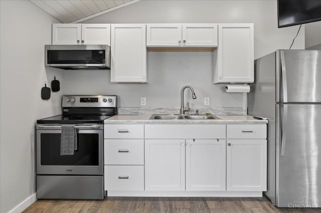 6582 Wizard Of Oz Way, Paint Twp, OH 45133