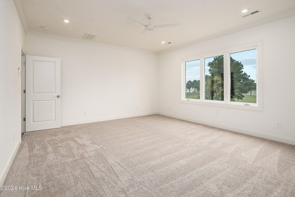 Image 22 of property listing at 76 Pine Tree Point, Snow Hill, NC 28580