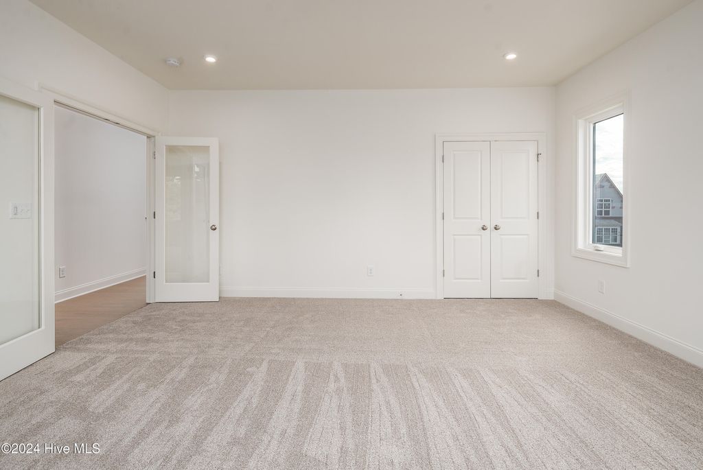 Image 31 of property listing at 76 Pine Tree Point, Snow Hill, NC 28580