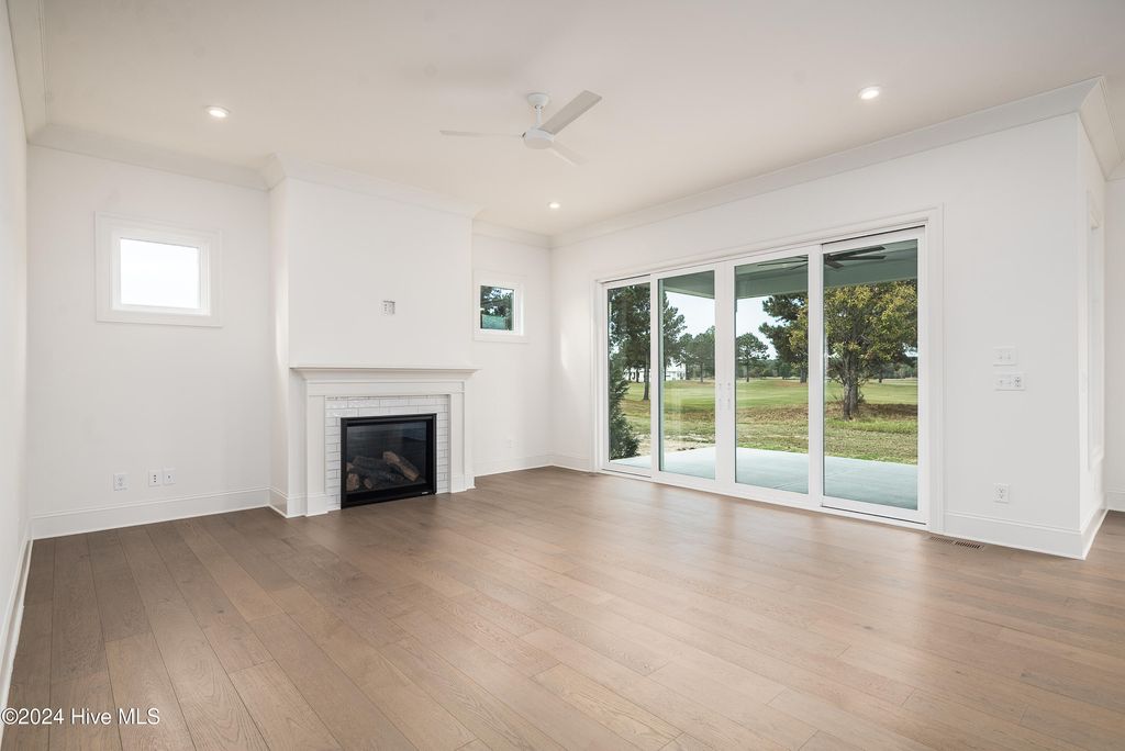Image 5 of property listing at 76 Pine Tree Point, Snow Hill, NC 28580