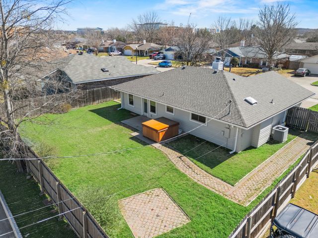 617 Reed Street, Roanoke, TX 76262