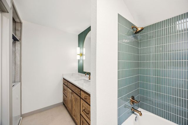 617 Reed Street, Roanoke, TX 76262