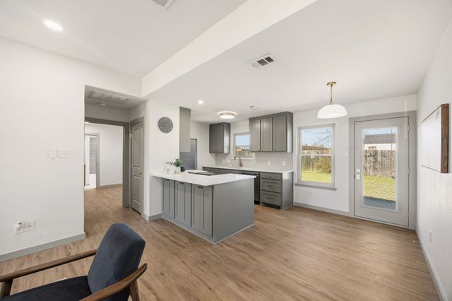 617 Reed Street, Roanoke, TX 76262