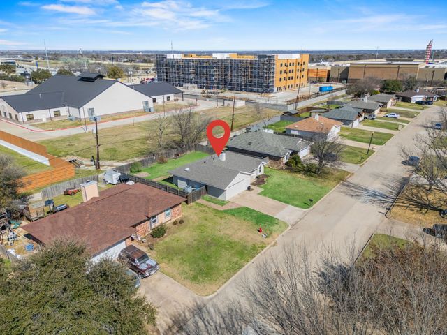 617 Reed Street, Roanoke, TX 76262