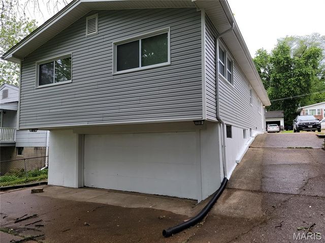 846 Elsworth Place, St Louis, MO 63135