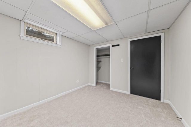 11737 N Ridgeway AVENUE, Mequon, WI 53097