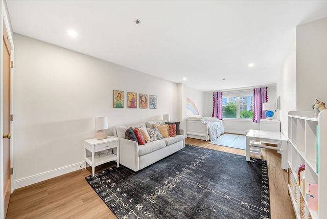150 Staniford Street 617, Boston, MA 02114