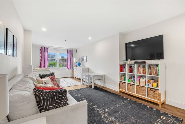 150 Staniford Street 617, Boston, MA 02114
