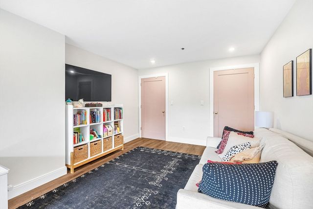 150 Staniford Street 617, Boston, MA 02114