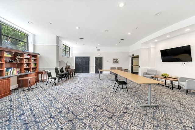 150 Staniford Street 617, Boston, MA 02114