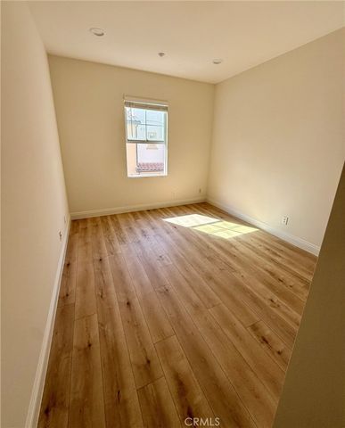 90 Dovetail, Irvine, CA 92603