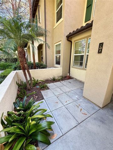 90 Dovetail, Irvine, CA 92603
