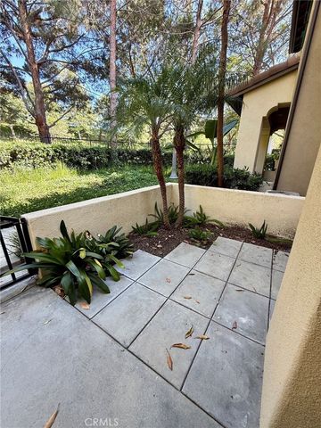 90 Dovetail, Irvine, CA 92603