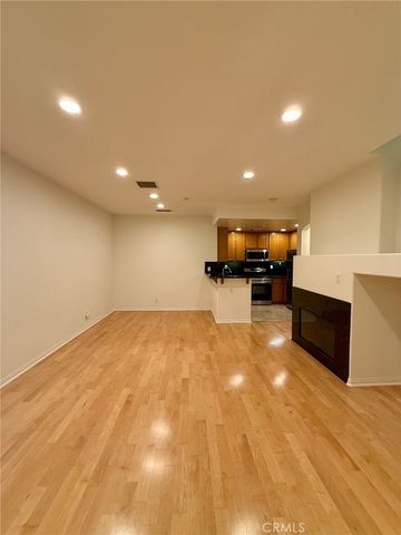 90 Dovetail, Irvine, CA 92603