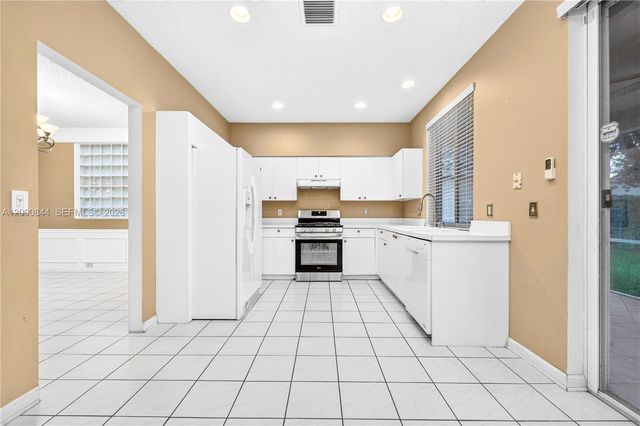 5868 N Plum Bay Parkway 5868, Tamarac, FL 33321