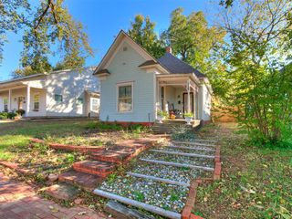318 S 2nd Street, Guthrie, OK 73044