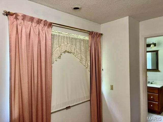 1826 Walnutway Drive, Unincorporated, MO 63146