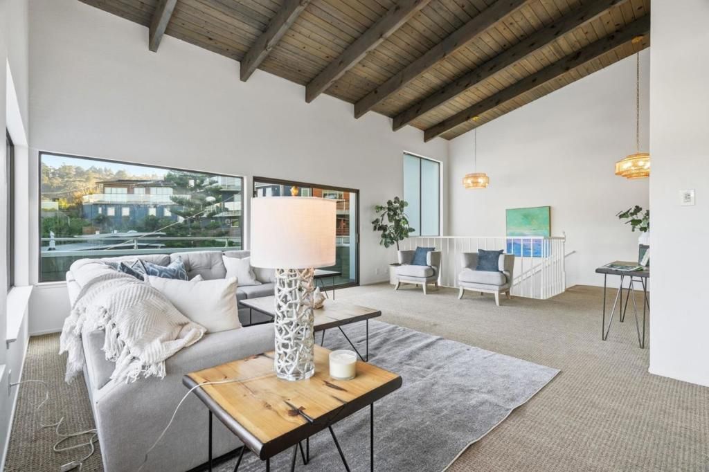 Image 17 of property listing at 123 Kent Road, Pacifica, CA 94044