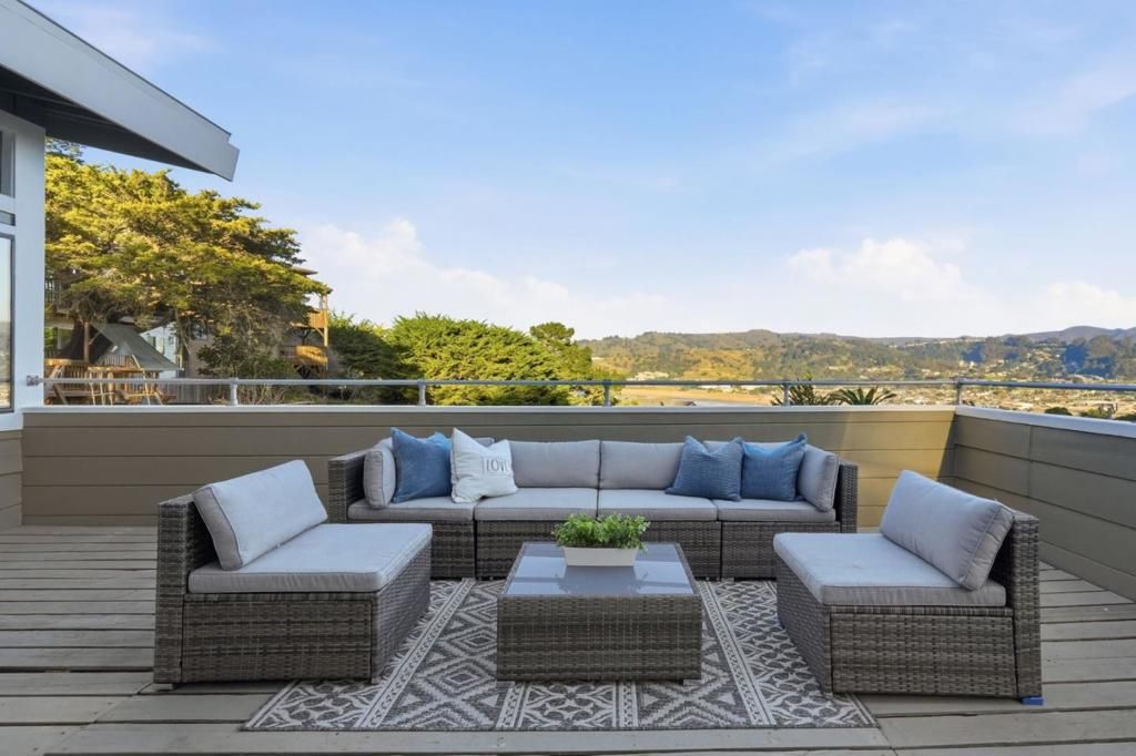 Image 31 of property listing at 123 Kent Road, Pacifica, CA 94044