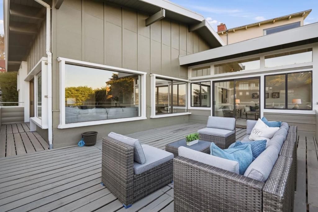 Image 32 of property listing at 123 Kent Road, Pacifica, CA 94044