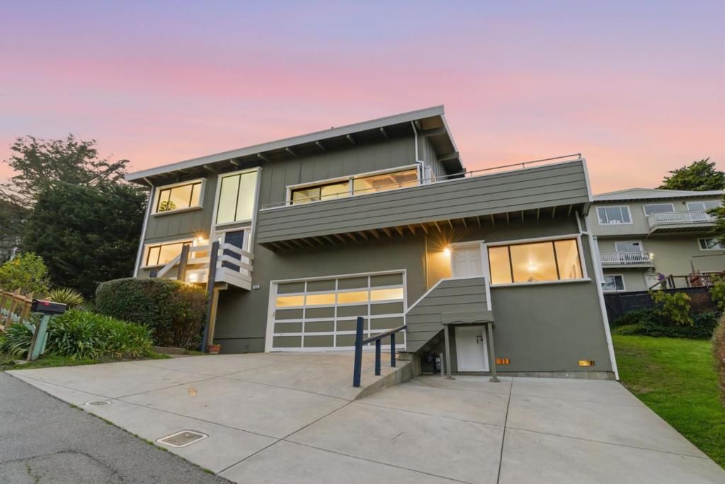 Image 54 of property listing at 123 Kent Road, Pacifica, CA 94044