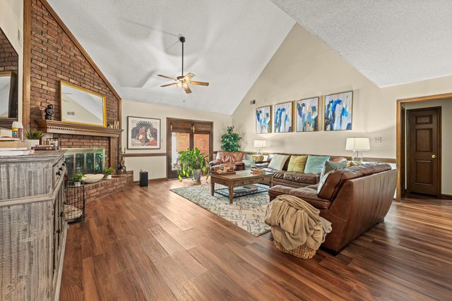 8926 MAGNOLIA LEAF CV, Memphis, TN 38018