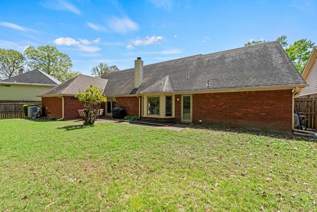 8926 MAGNOLIA LEAF CV, Memphis, TN 38018