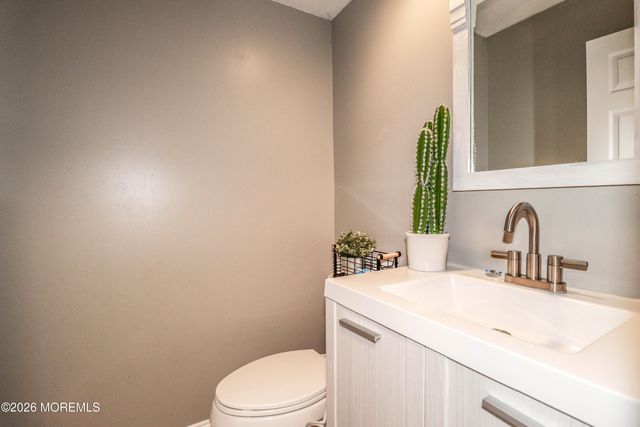 549 Laurelwood Court, Howell, NJ 07731