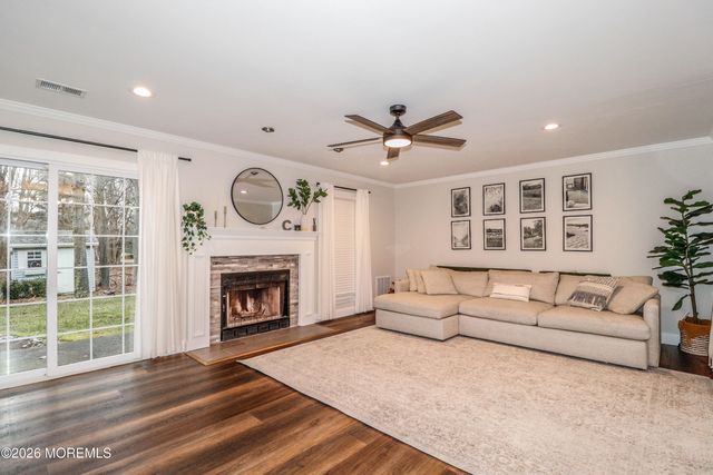 549 Laurelwood Court, Howell, NJ 07731