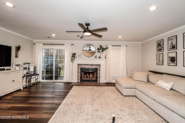 549 Laurelwood Court, Howell, NJ 07731