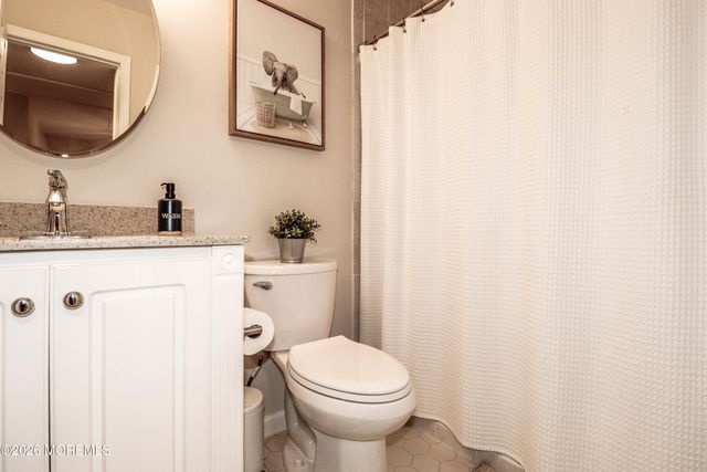 549 Laurelwood Court, Howell, NJ 07731