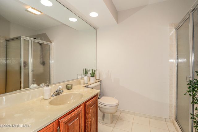 549 Laurelwood Court, Howell, NJ 07731