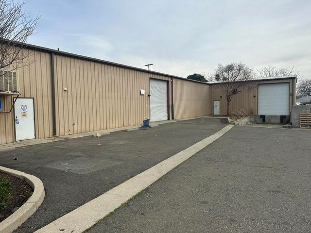 2649 Favretto Avenue, Redding, CA 96001