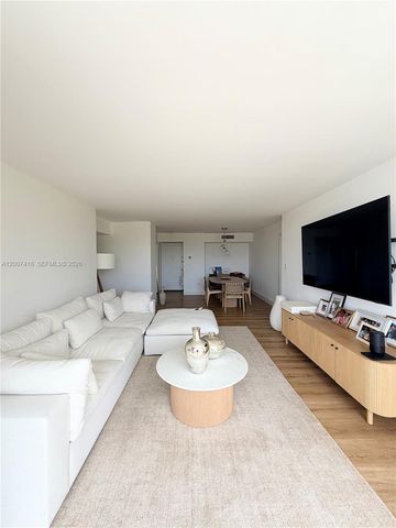 3701 N Country Club Dr 607, Aventura, FL 33180