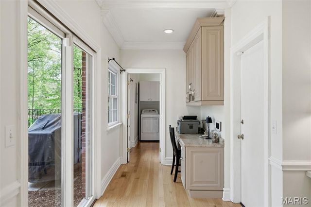 1721 Kenmont Road, Ladue, MO 63124