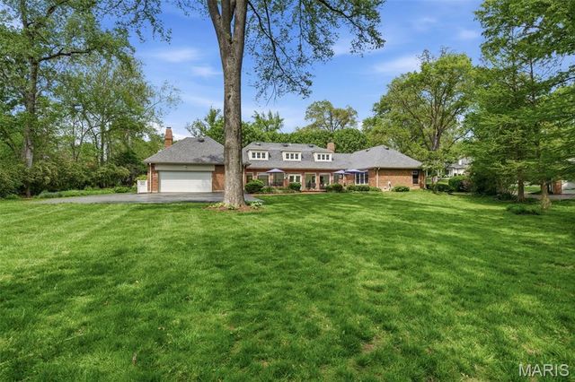 1721 Kenmont Road, Ladue, MO 63124